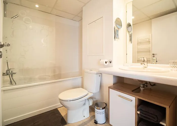 L'ethnik--studio Confort--clim--parking--wifi Lägenhet *