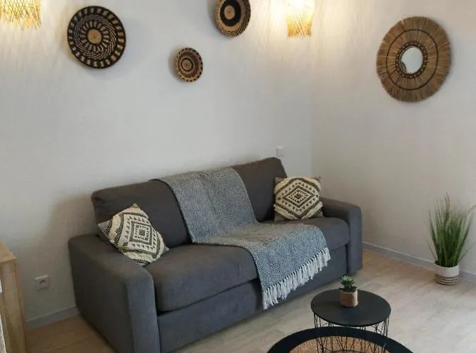 L'ethnik--studio Confort--clim--parking--wifi *